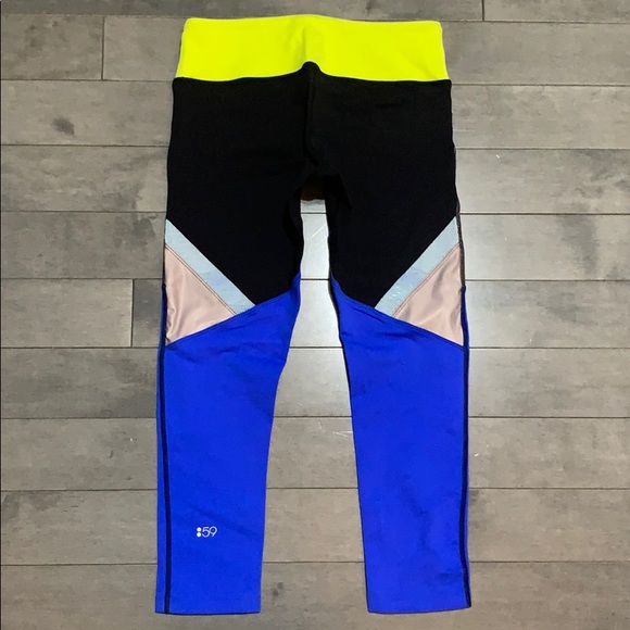 Splits59 Division Crop Leggings - Small - Picture 5 of 6